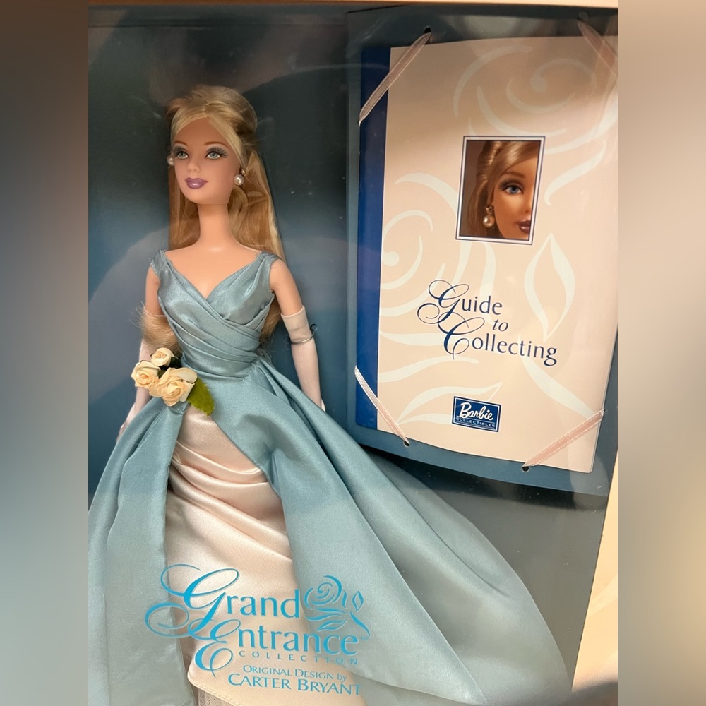 Mattel Barbie Collectibles Doll “Grand Entrance”Carter Bryant 1st in Series NIB - Picture 4 of 7